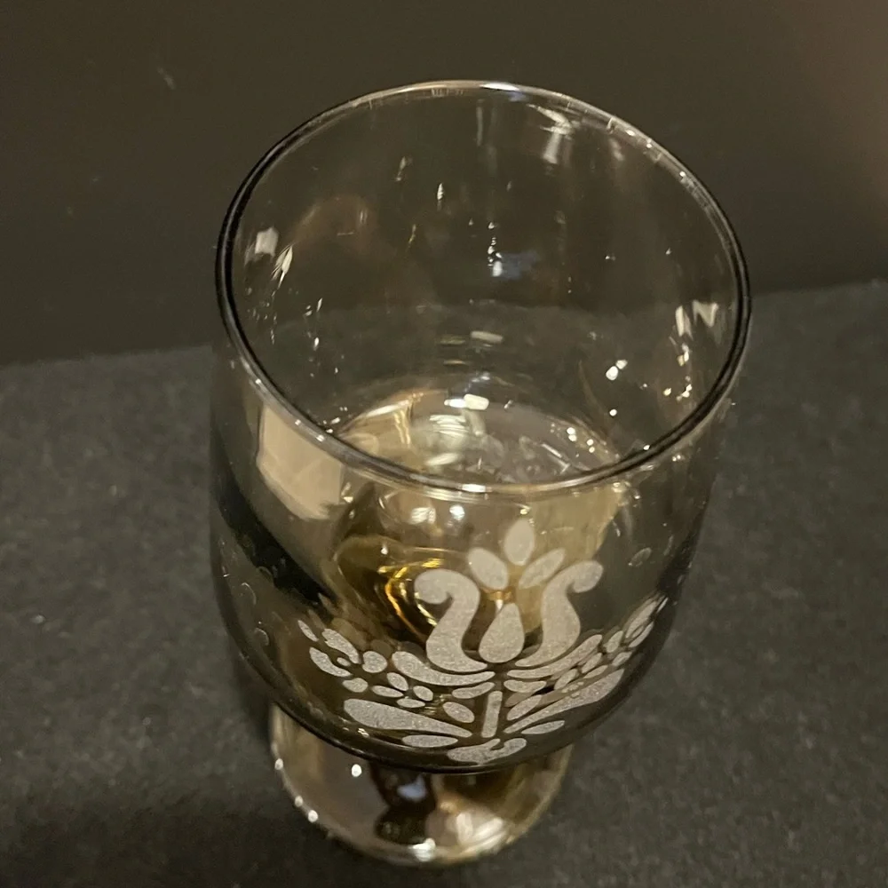 Vintage Pfaltzgraff Village Brown Etched Goblet Glass